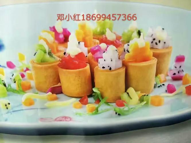 邓厨创意盘饰 以匠心服务，为餐饮大师与老总开启视觉盛宴